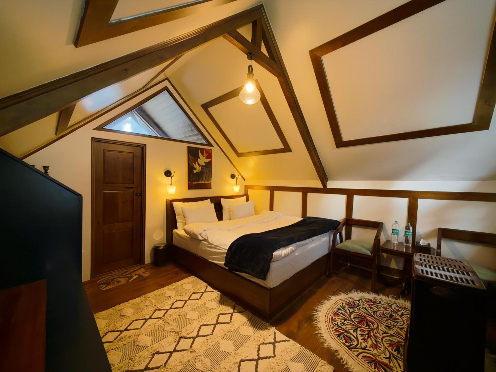 Solomons Gray Villa Tangmarg Room photo